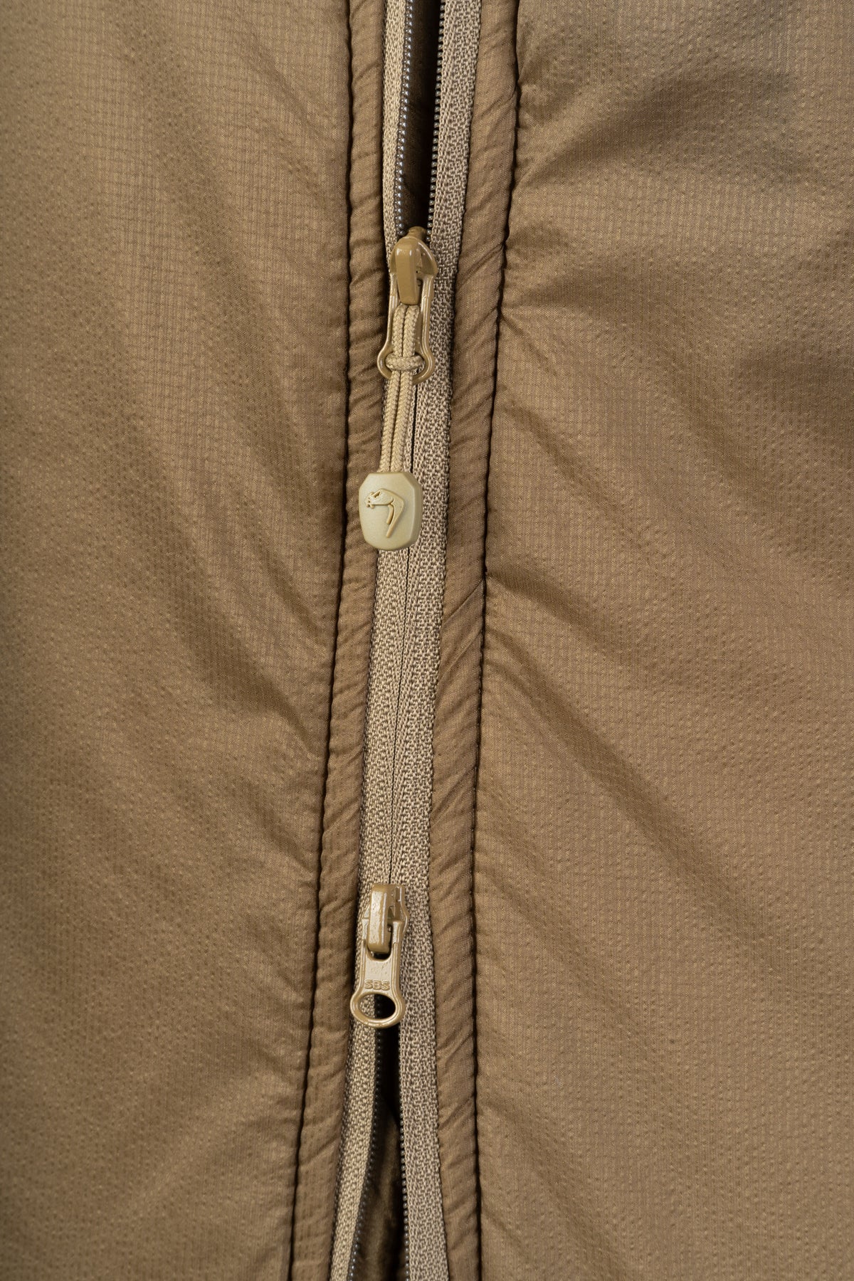 Full-length two-way front zip detail on Viper Tactical Frontier Jacket