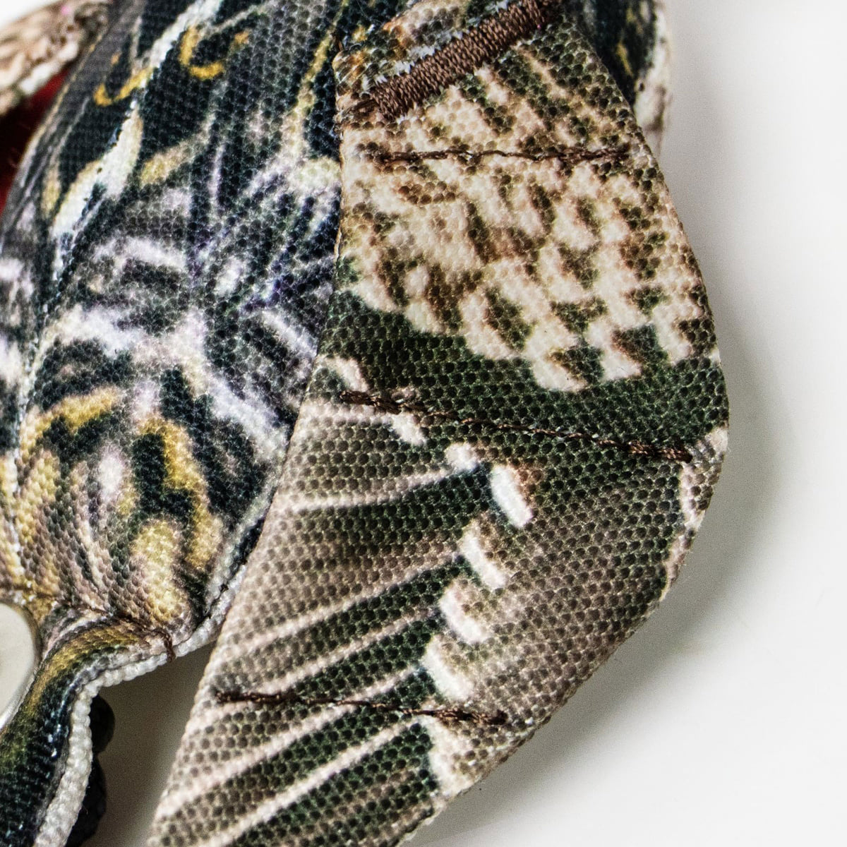 Close-up feather detail on Dog & Field Original Clone snipe dead bird dummy - ultra-HD photographic snipe feather print canvas for maximum realism in gundog retrieve training