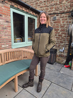  Special Ops Fleece Jacket Size Small Kirkbourne Spaniels events manager, wearing the Viper Gen 2 Special Ops Fleece Jacket in size Small, demonstrating the unisex fit
